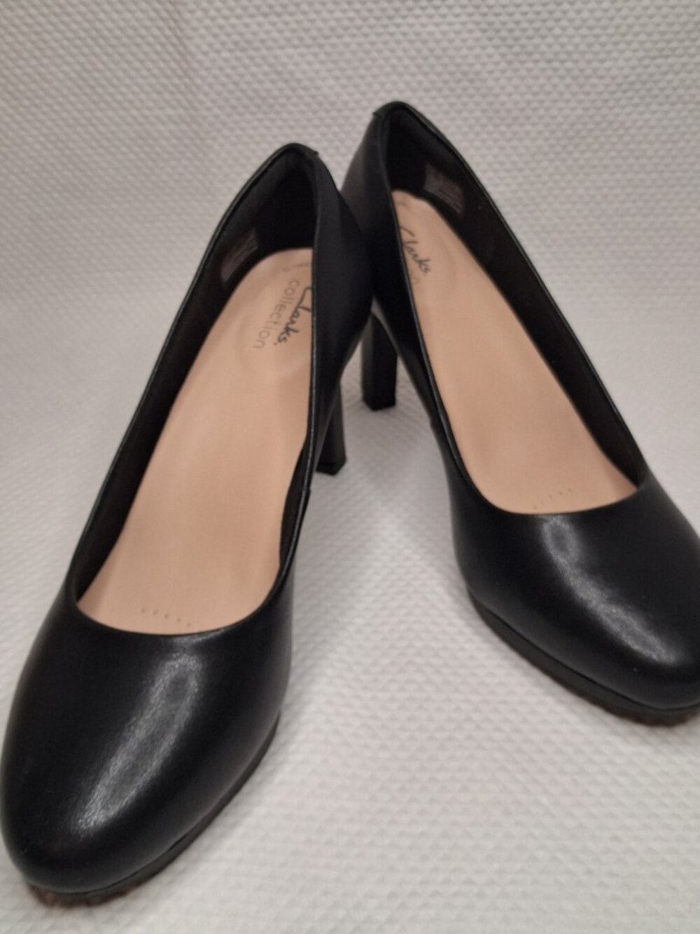 Clarks Ambyr Joy Leather Pump Heels Cushioned Comfort Insole Size 10M New w/ Box